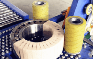 bearing wrapping machine for packing large bearings