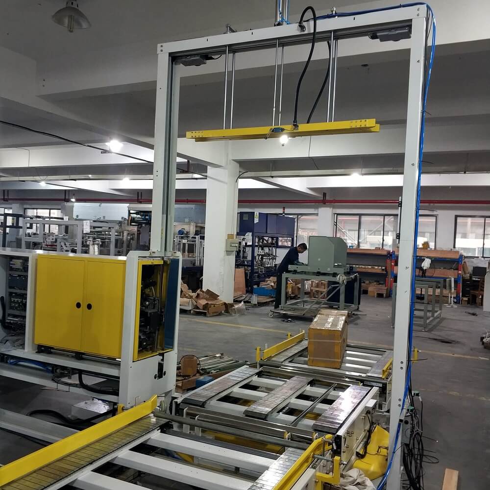 PET pallet side strapping machine